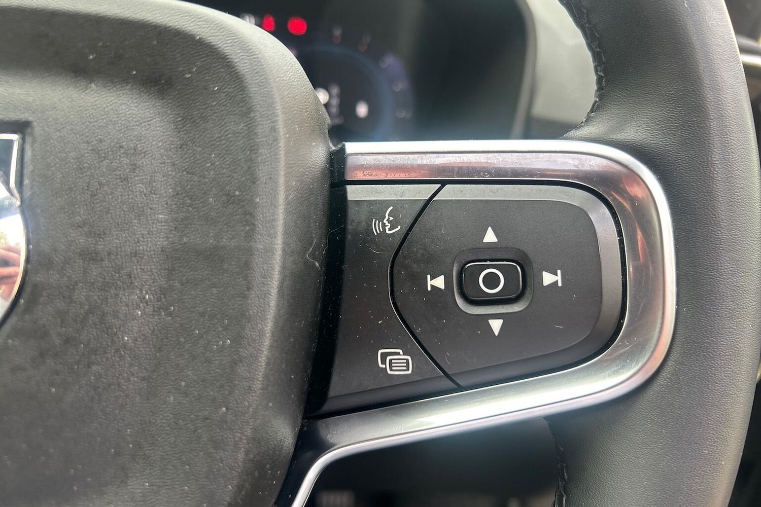 Used Volvo XC40 2025 for sale - 76741201: Photo 27