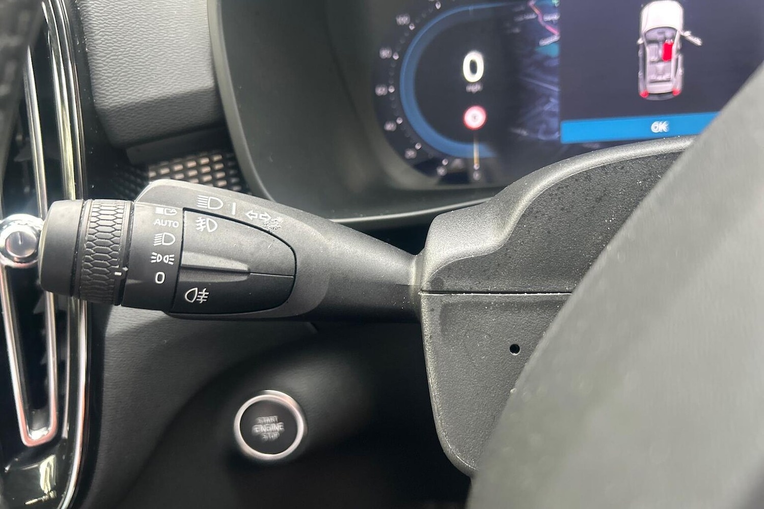 Used Volvo XC40 2025 for sale - 76741201: Photo 28