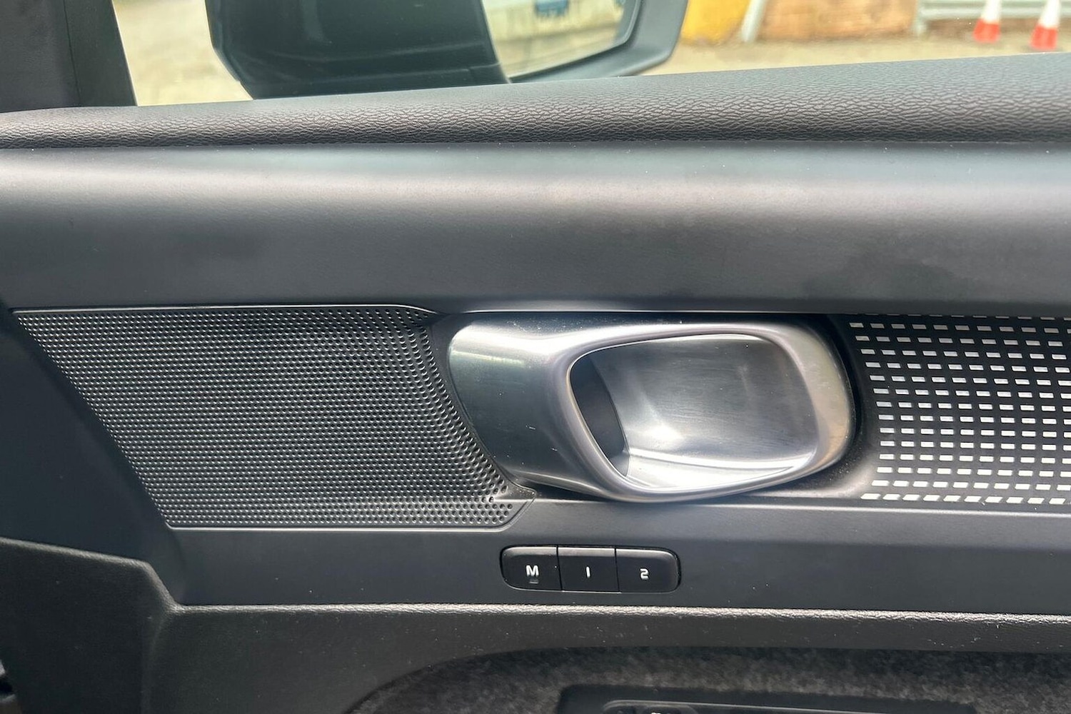 Used Volvo XC40 2025 for sale - 76741201: Photo 31