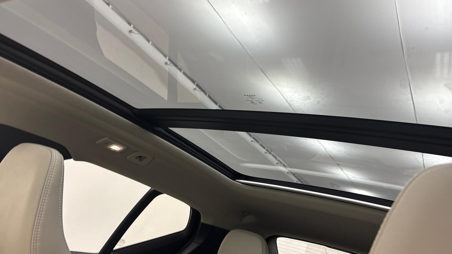 Used Volvo XC40 2022 for sale - 76757431: Photo 11