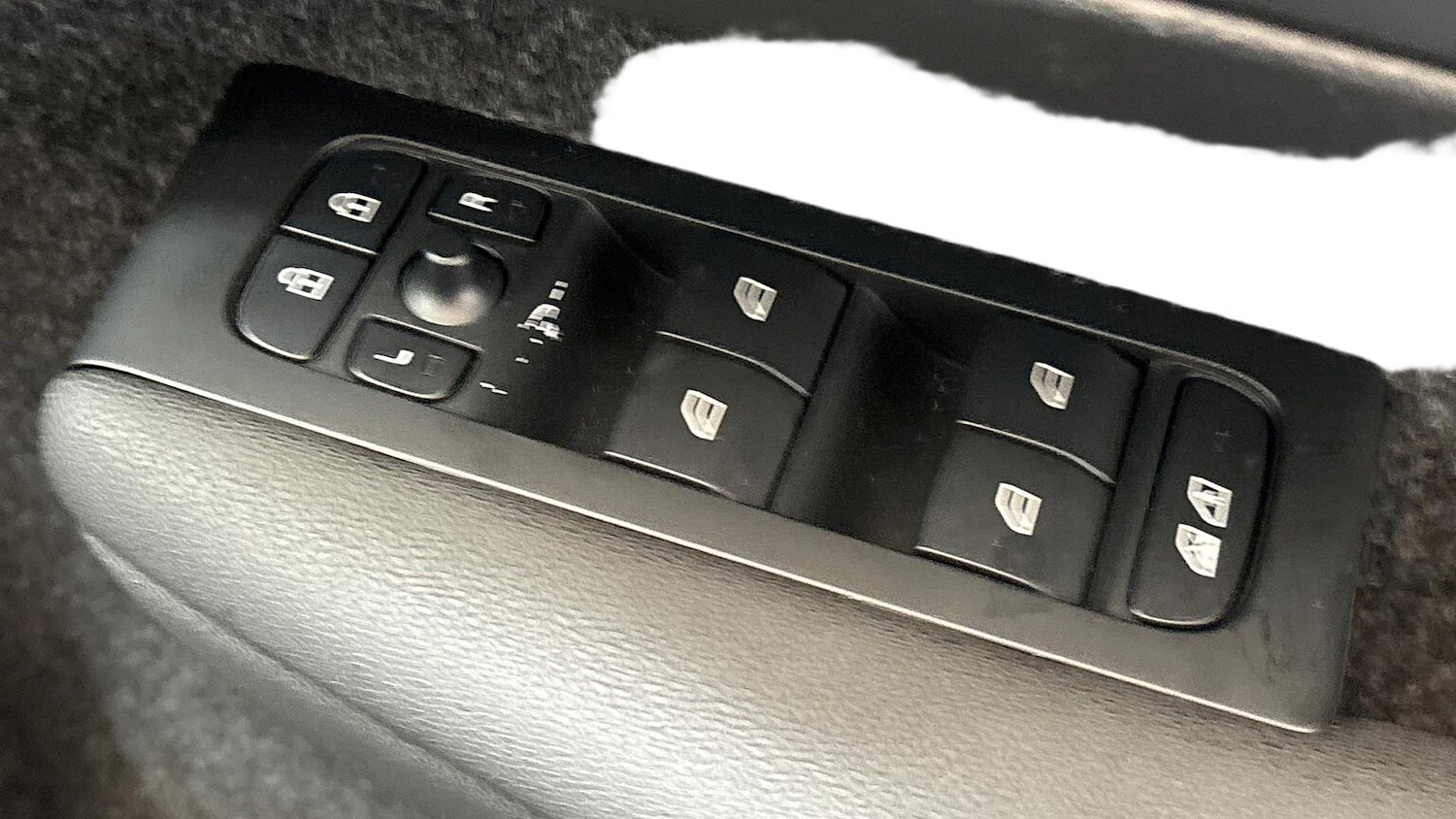 Used Volvo XC40 2025 for sale - 76650208: Photo 18