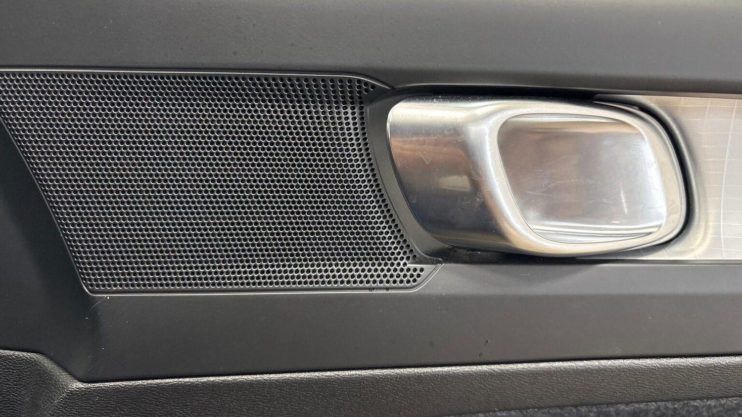 Used Volvo XC40 2025 for sale - 76650208: Photo 19