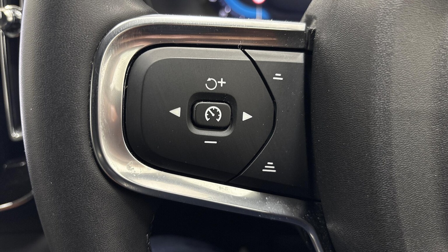 Used Volvo XC40 2025 for sale - 76650208: Photo 23