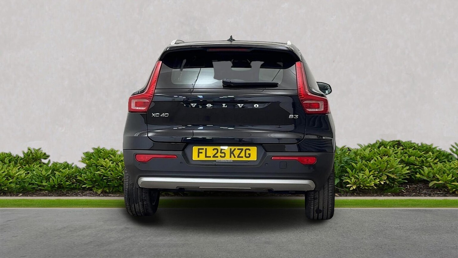 Used Volvo XC40 2025 for sale - 76650208: Photo 3