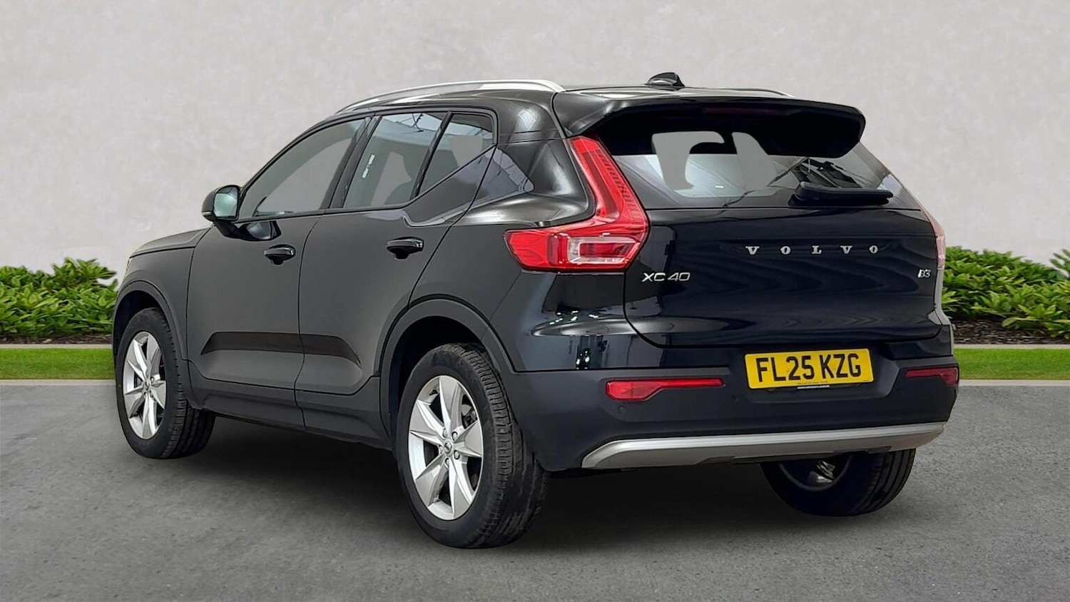 Used Volvo XC40 2025 for sale - 76650208: Photo 4