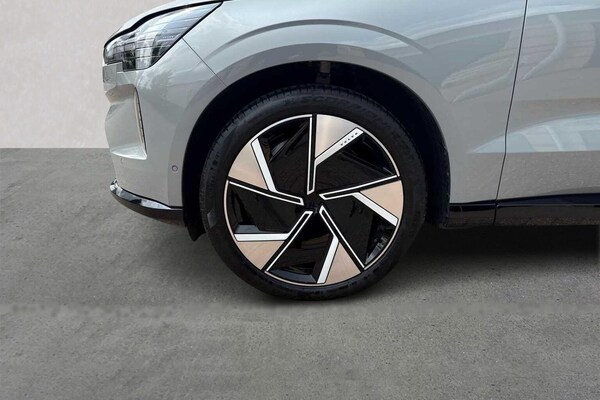 Used Volvo EX90 2025 for sale - 76342963: Photo 6
