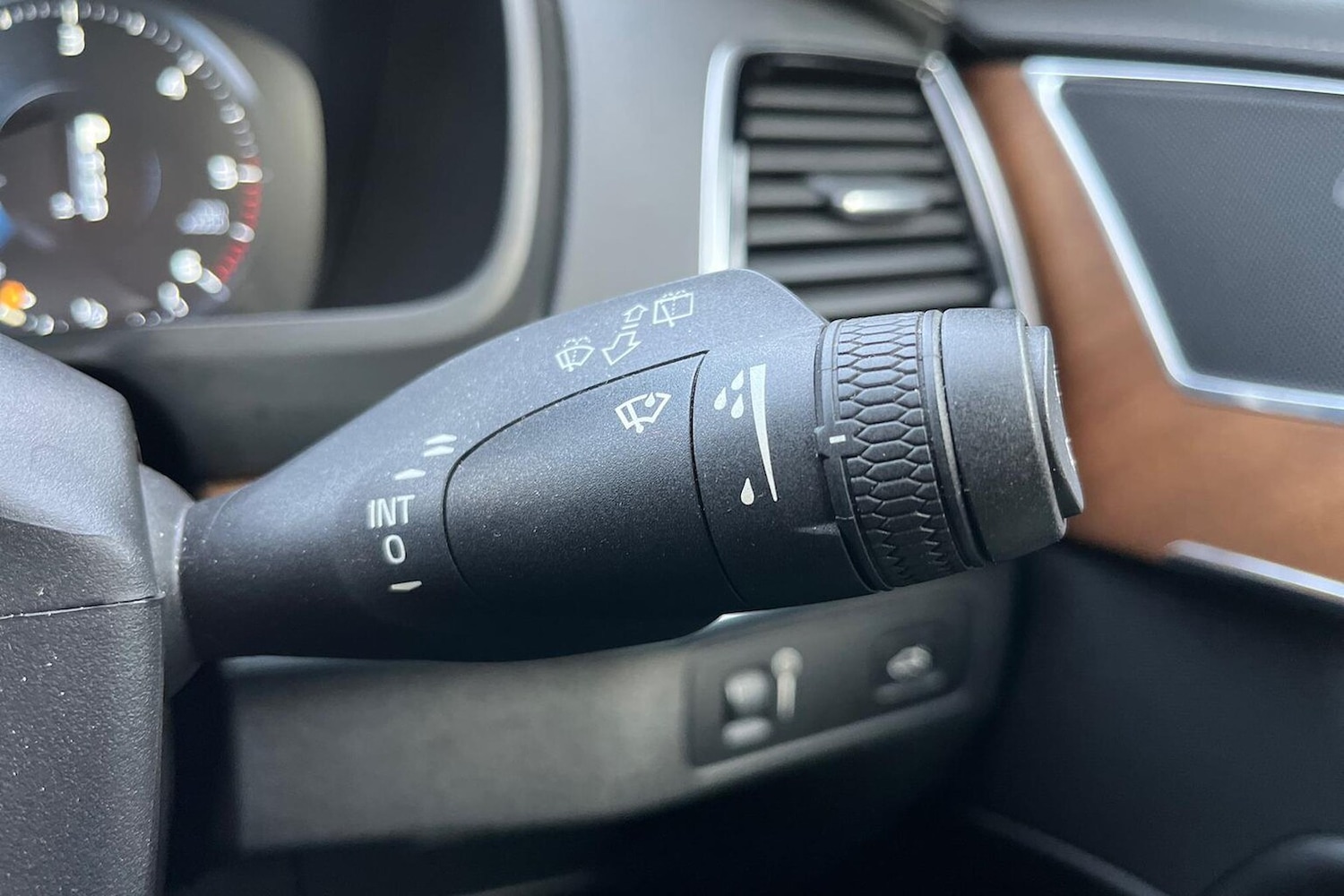 Used Volvo XC90 2017 for sale - 76892176: Photo 29