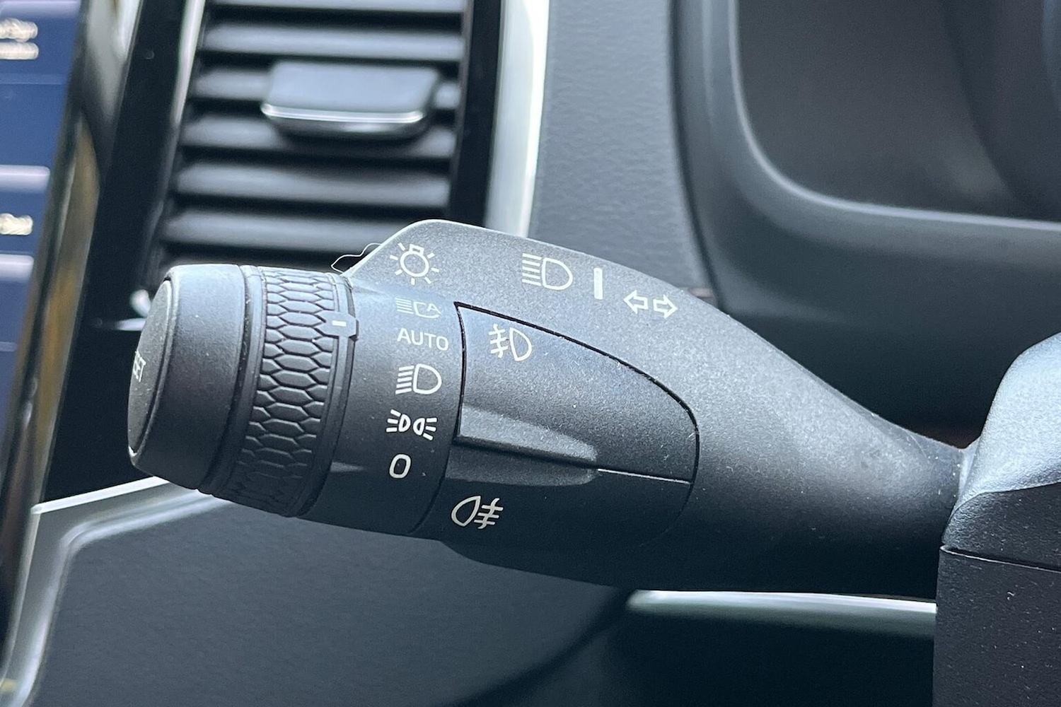 Used Volvo XC90 2017 for sale - 76892176: Photo 30