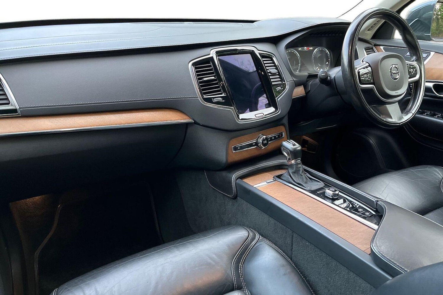 Used Volvo XC90 2017 for sale - 76892176: Photo 8