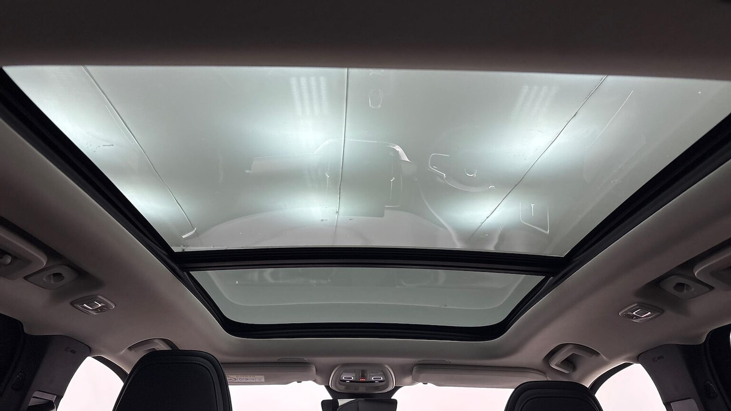 Used Volvo XC90 2025 for sale - 76418237: Photo 11