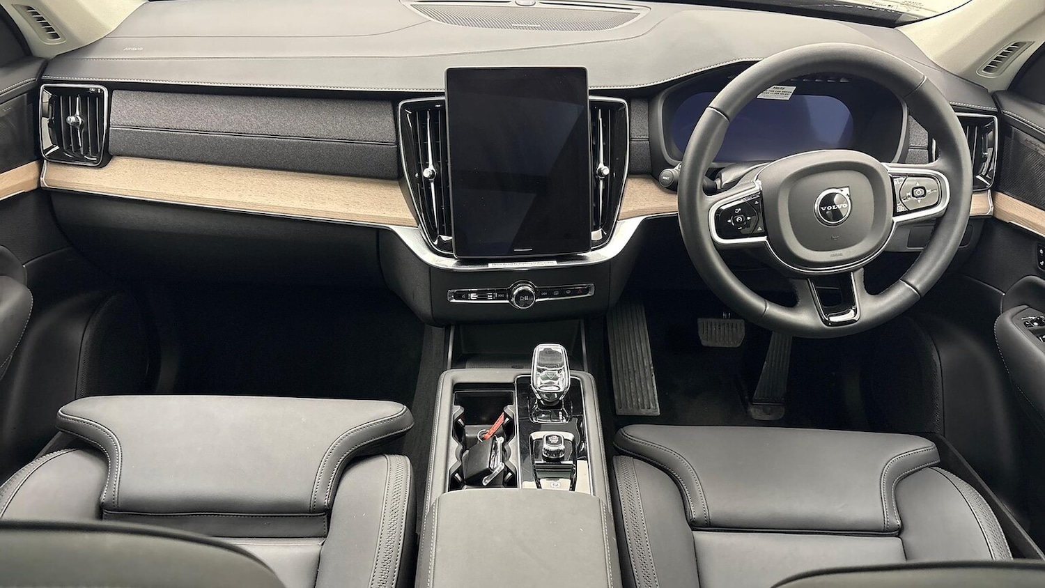 Used Volvo XC90 2025 for sale - 76418237: Photo 9