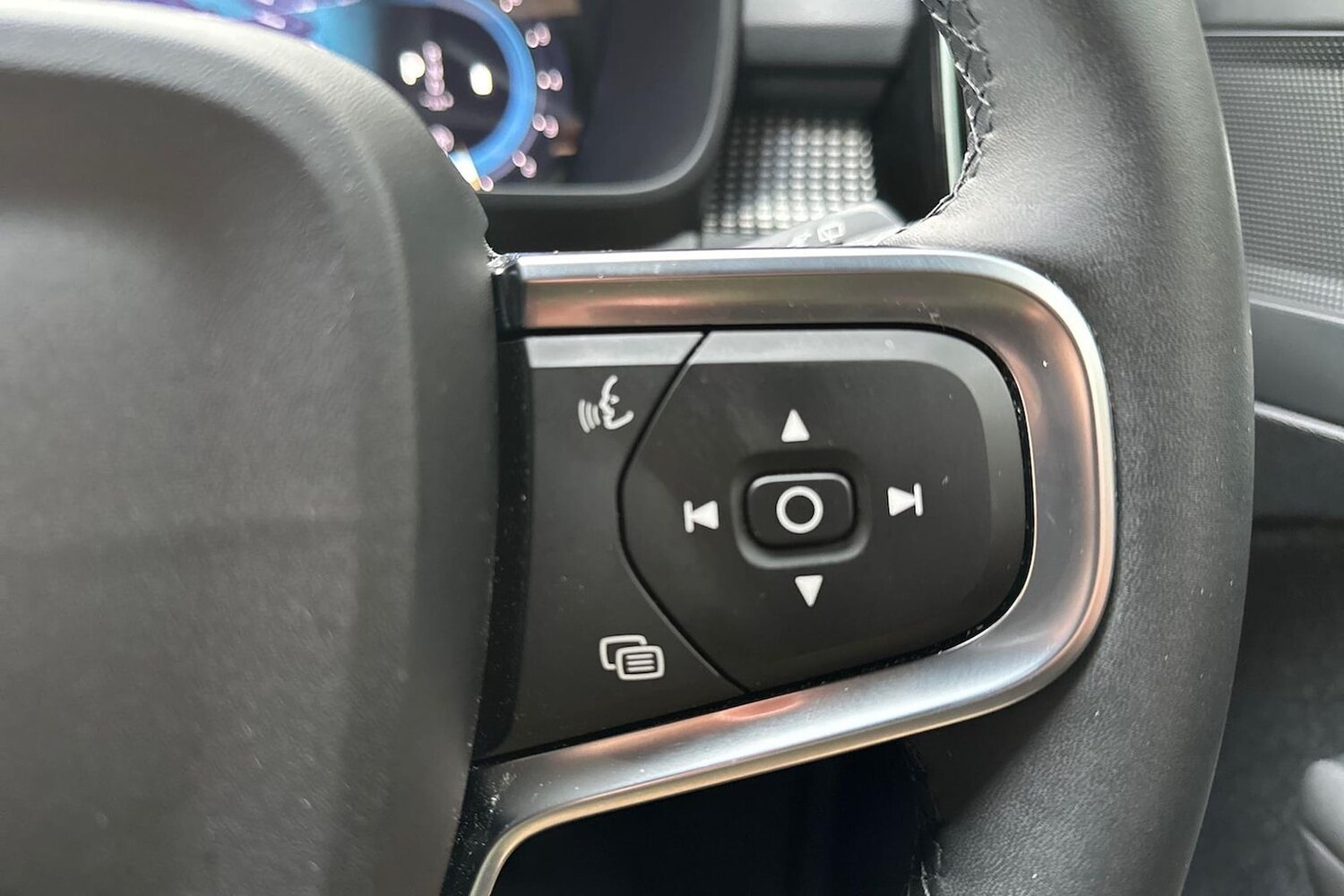 Used Volvo XC40 2024 for sale - 76570970: Photo 26