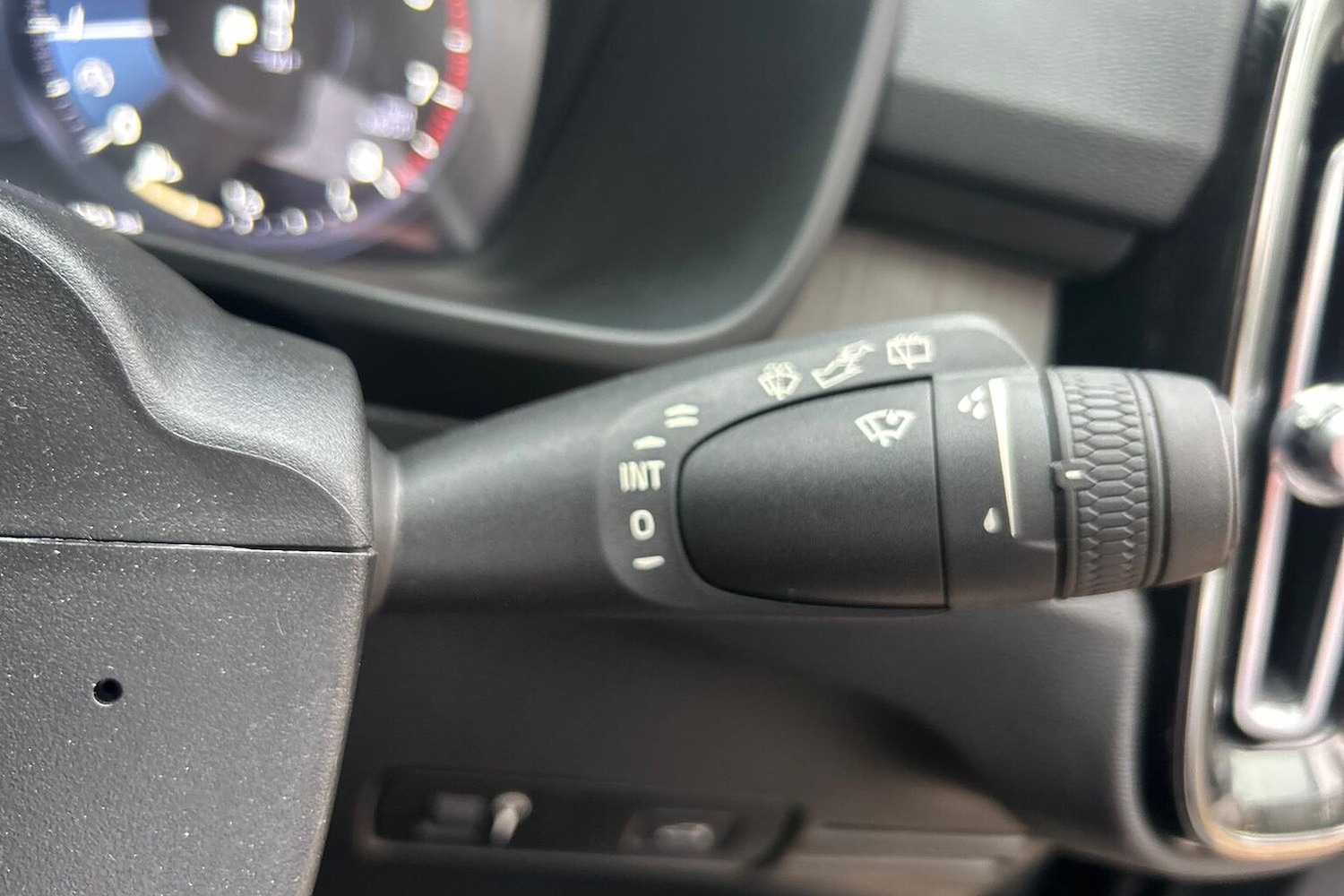 Used Volvo XC40 2020 for sale - 76830690: Photo 29