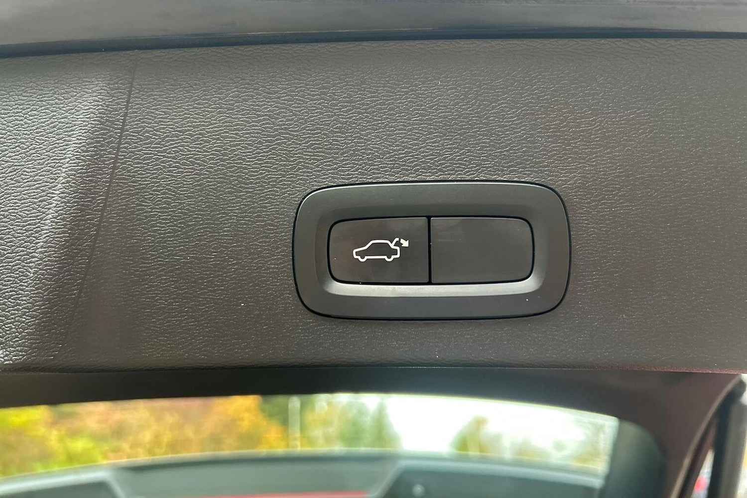 Used Volvo XC40 2020 for sale - 76830690: Photo 37