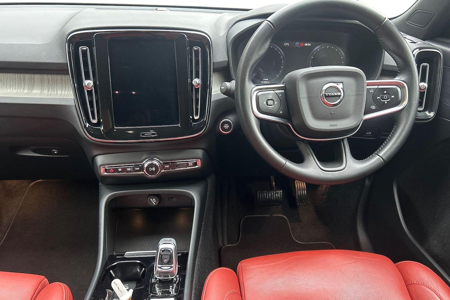 Used Volvo XC40 2020 for sale - 76830690: Photo 9