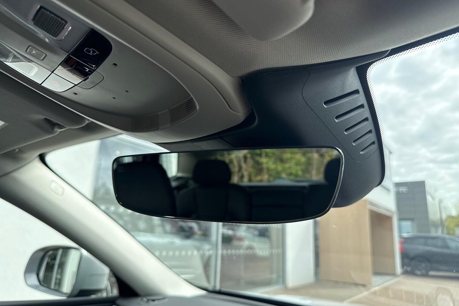 Used Volvo XC60 2023 for sale - 78192836: Photo 16