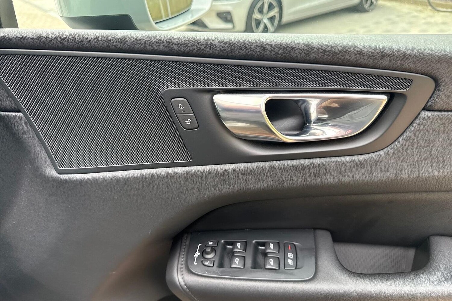 Used Volvo XC60 2023 for sale - 78192836: Photo 23