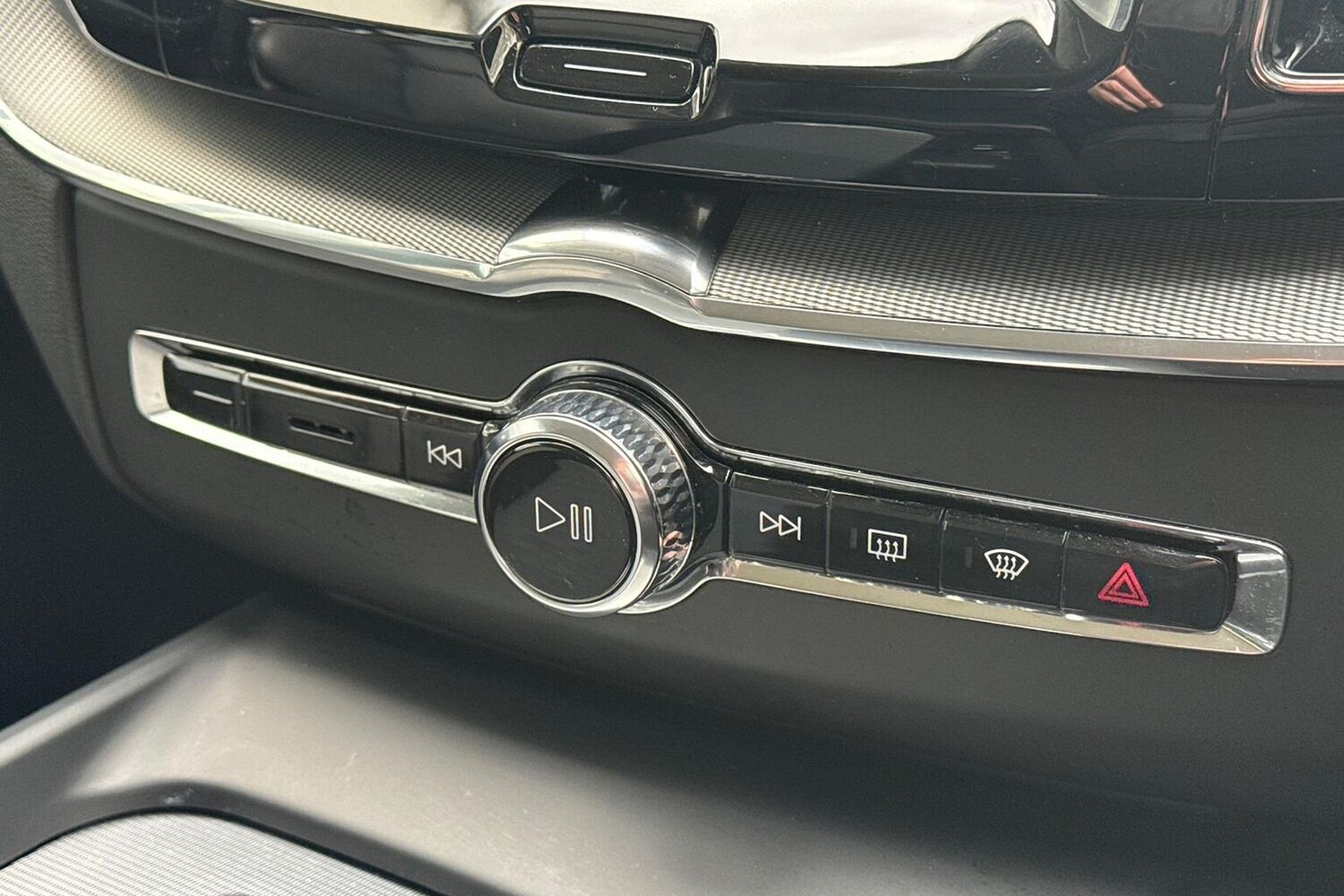 Used Volvo XC60 2023 for sale - 78192836: Photo 24