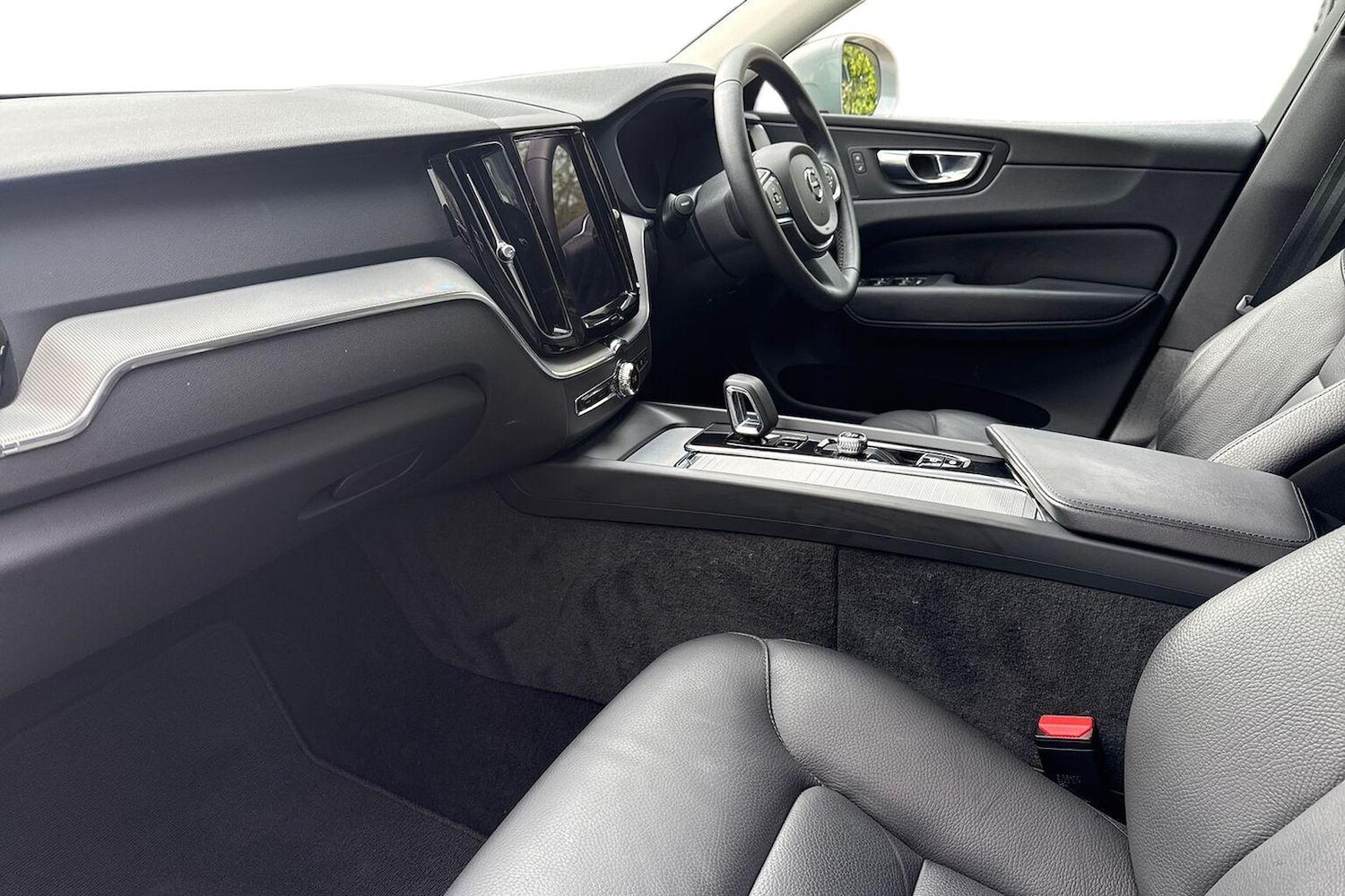 Used Volvo XC60 2023 for sale - 78192836: Photo 9