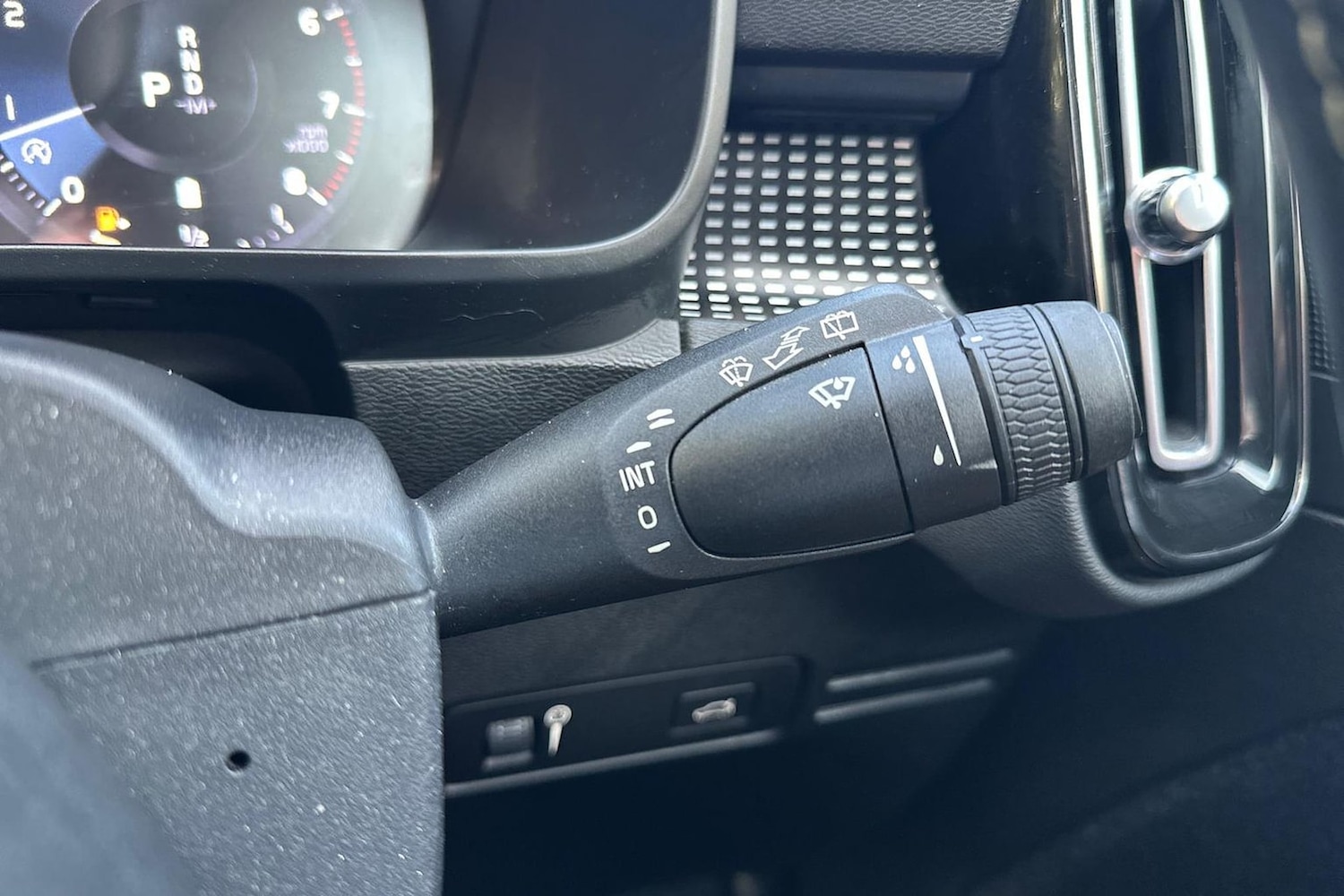 Used Volvo XC40 2020 for sale - 76521008: Photo 28