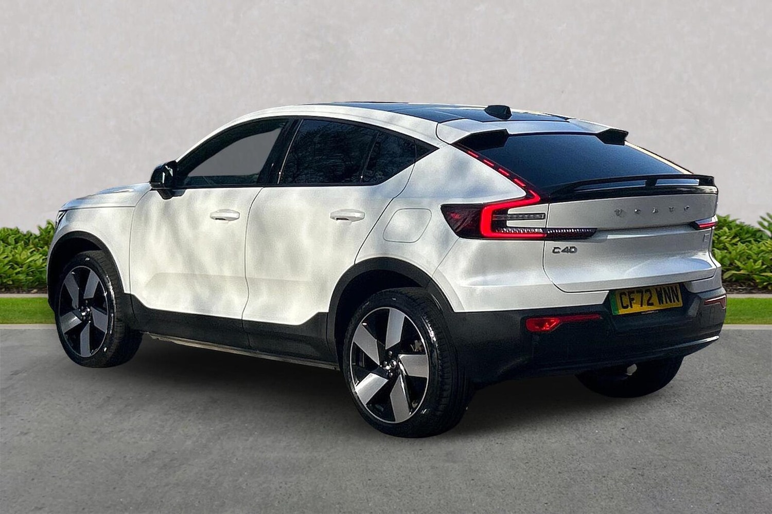 Used Volvo C40 2023 for sale - 77980831: Photo 2