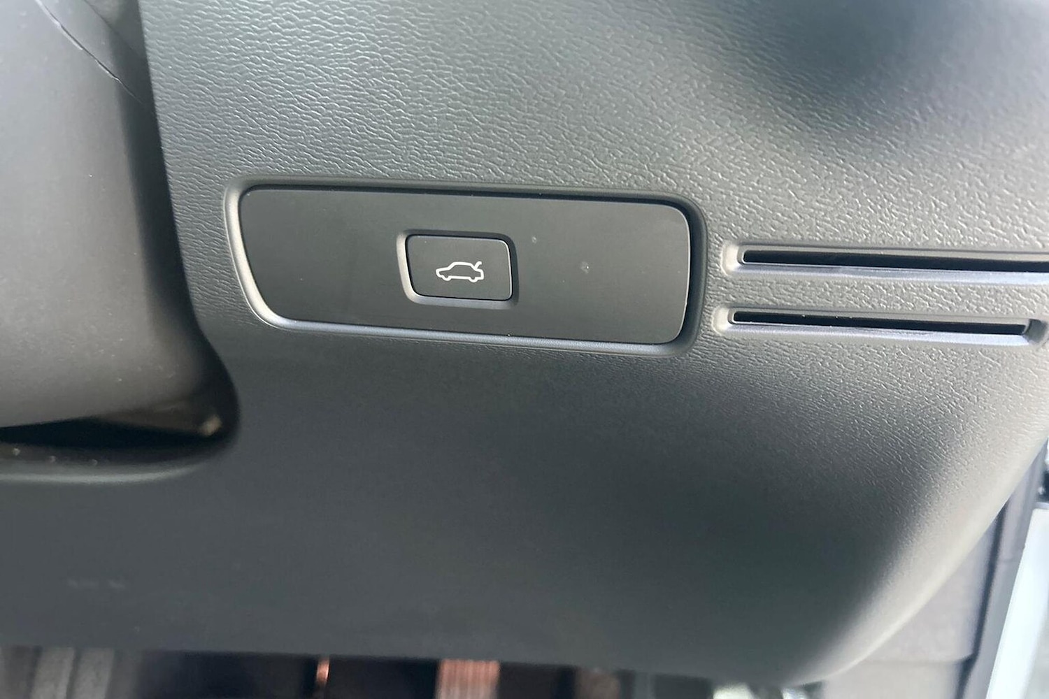 Used Volvo C40 2023 for sale - 77980831: Photo 22