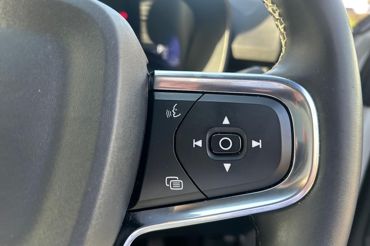 Used Volvo C40 2023 for sale - 77980831: Photo 27