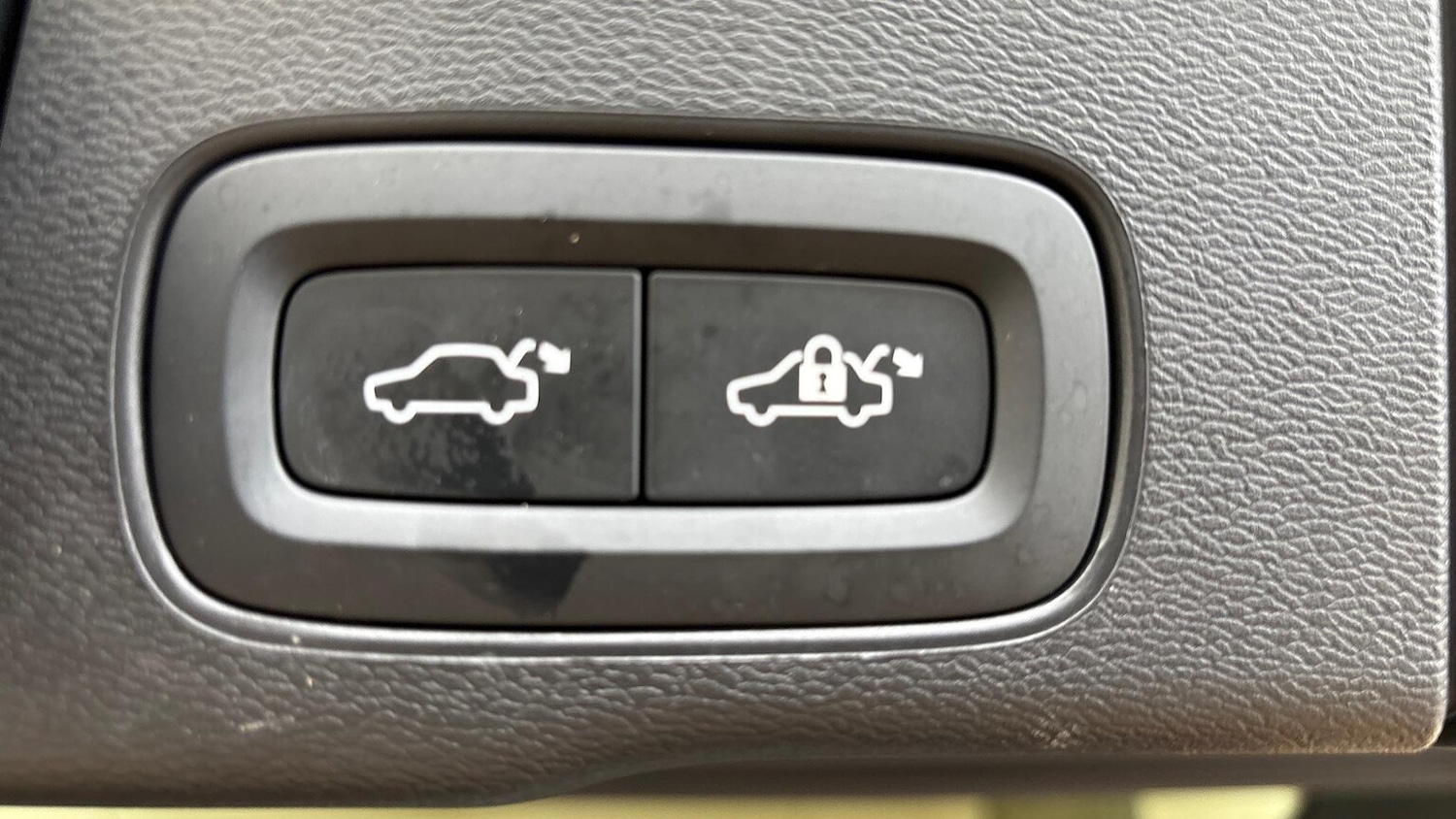 Used Volvo XC60 2022 for sale - 76785160: Photo 17