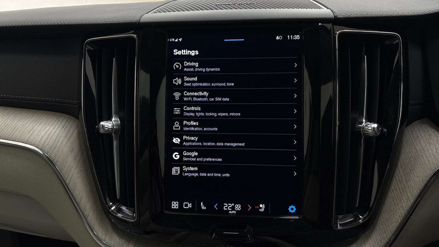 Used Volvo XC60 2022 for sale - 76785160: Photo 31