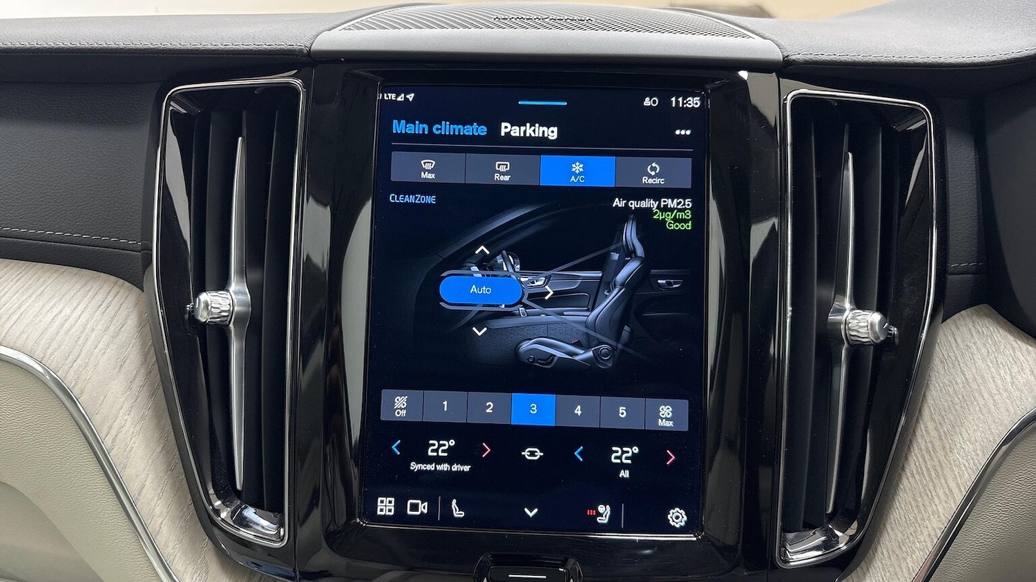 Used Volvo XC60 2022 for sale - 76785160: Photo 34