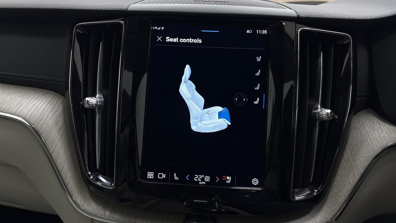 Used Volvo XC60 2022 for sale - 76785160: Photo 37