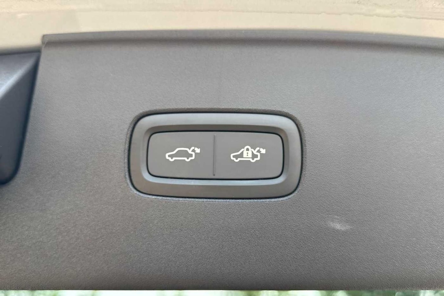 Used Volvo EX90 2025 for sale - 76536648: Photo 32