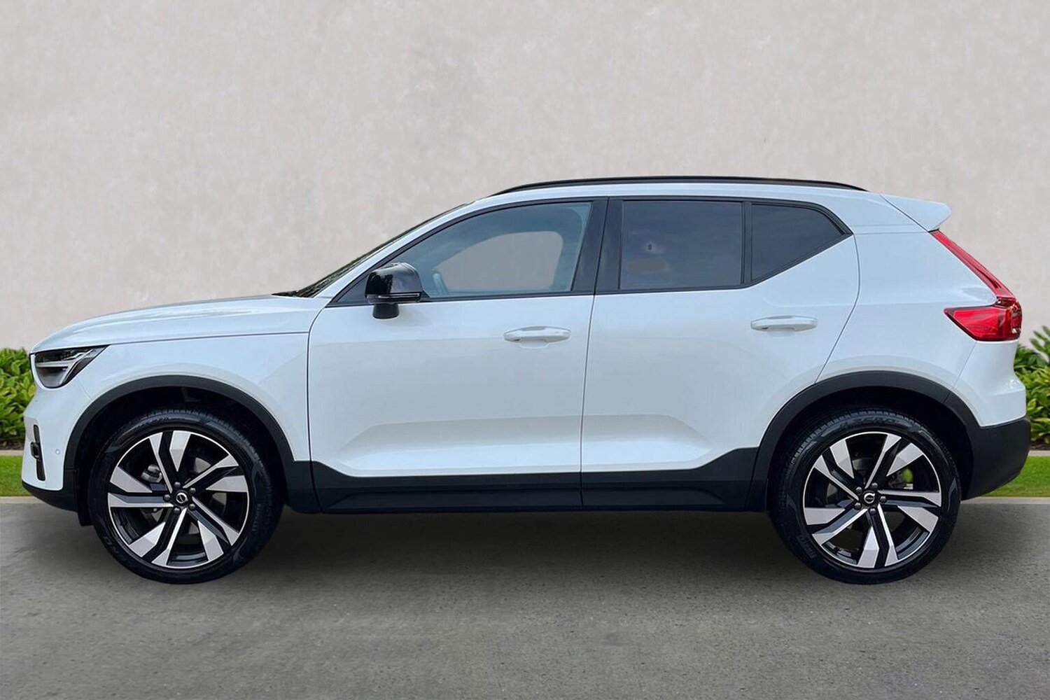 Used Volvo XC40 2024 for sale - 76536652: Photo 21