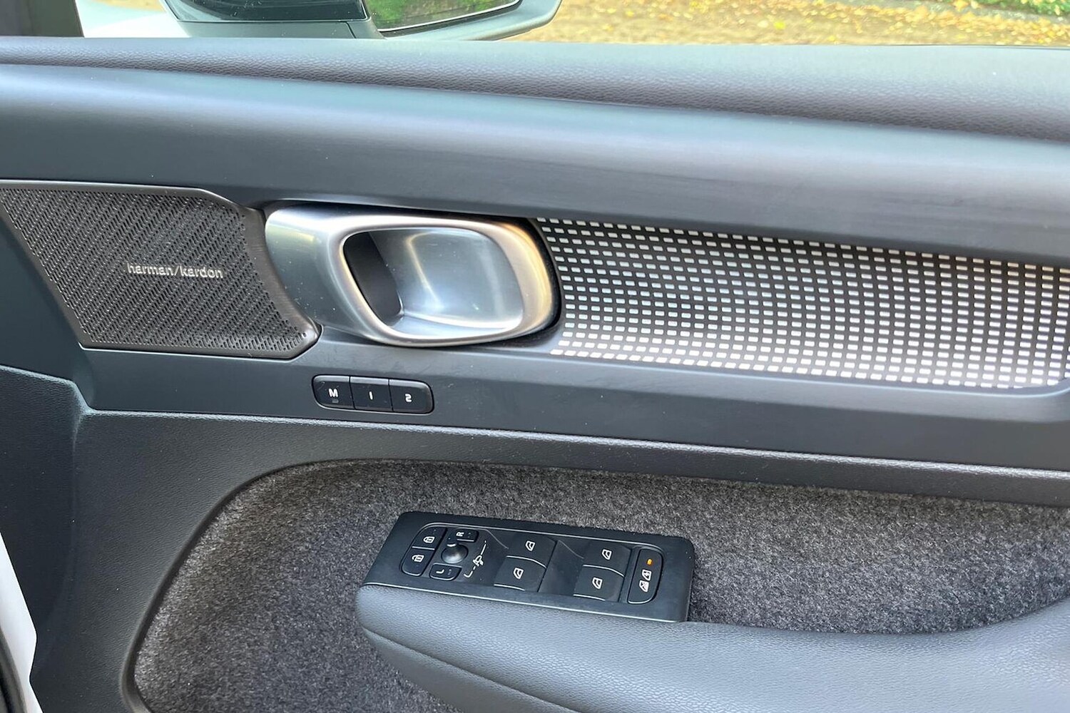 Used Volvo XC40 2024 for sale - 76536652: Photo 23