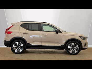 Used Volvo XC40 2025 for sale - 78545818: Photo