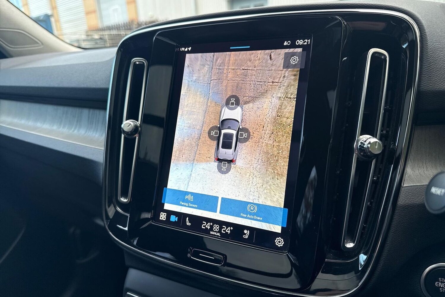 Used Volvo XC40 2022 for sale - 76807529: Photo 24