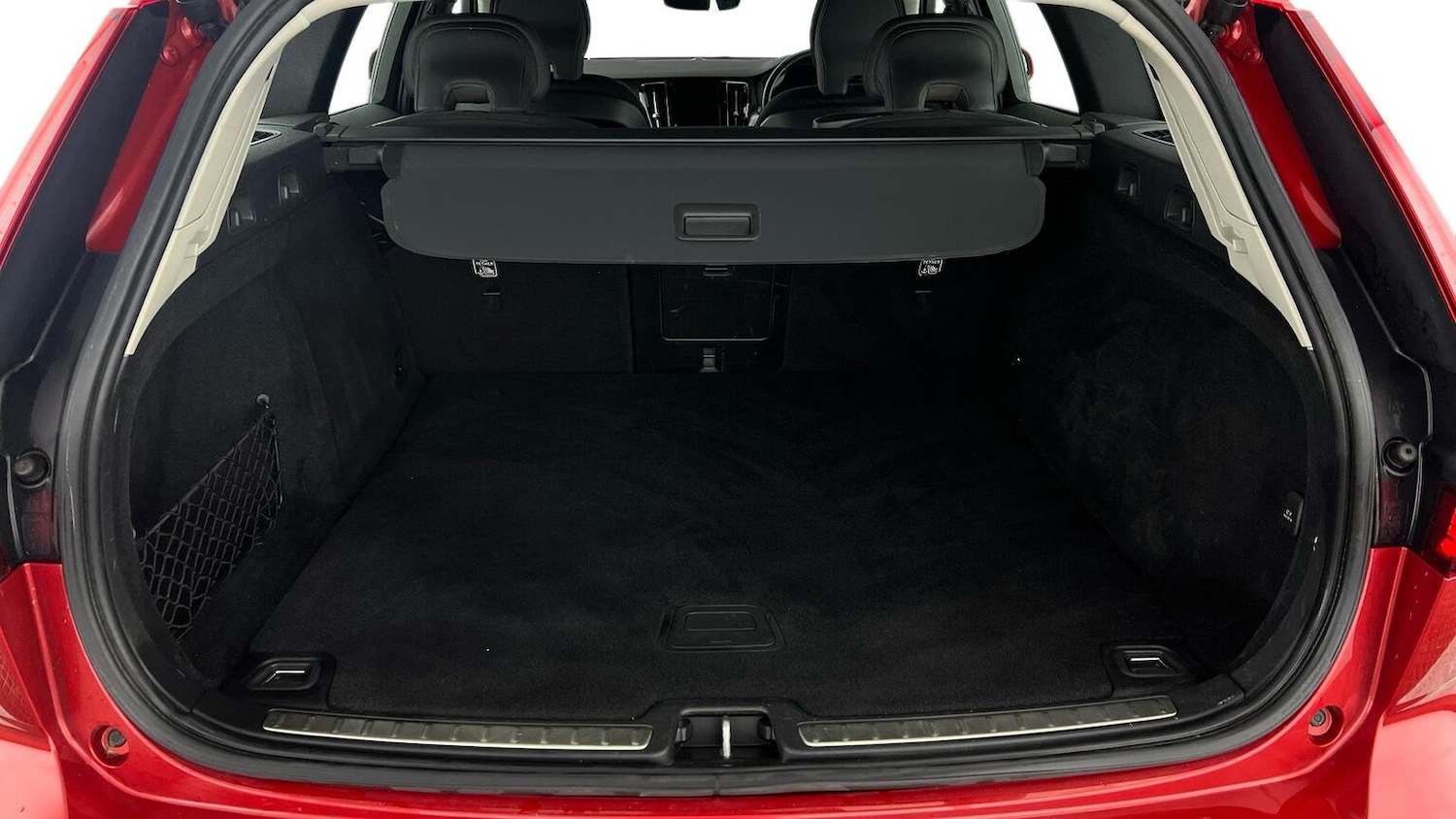 Used Volvo V60 2022 for sale - 78192863: Photo 10