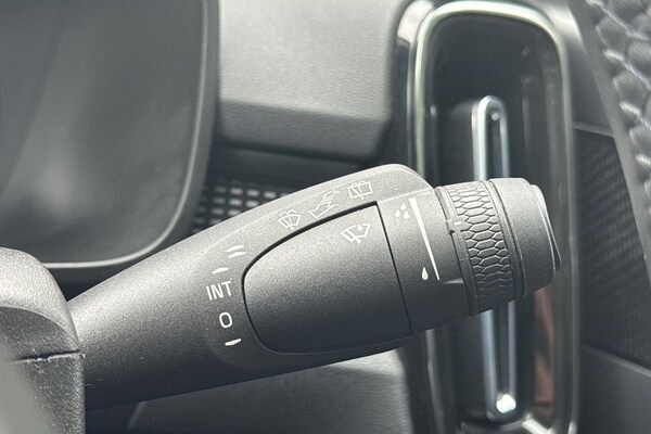 Used Volvo XC40 2022 for sale - 76293101: Photo 28