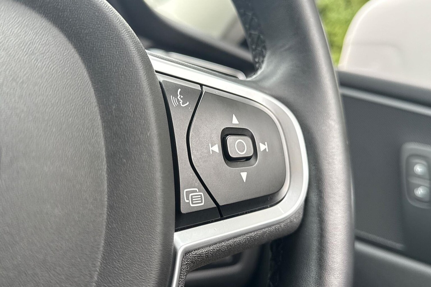 Used Volvo XC60 2022 for sale - 76016924: Photo 26