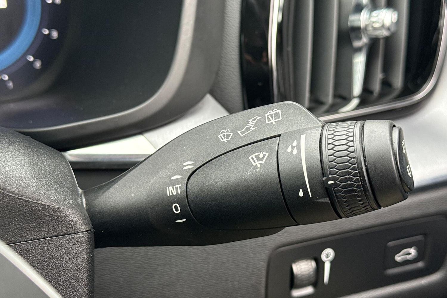 Used Volvo XC60 2022 for sale - 76016924: Photo 27