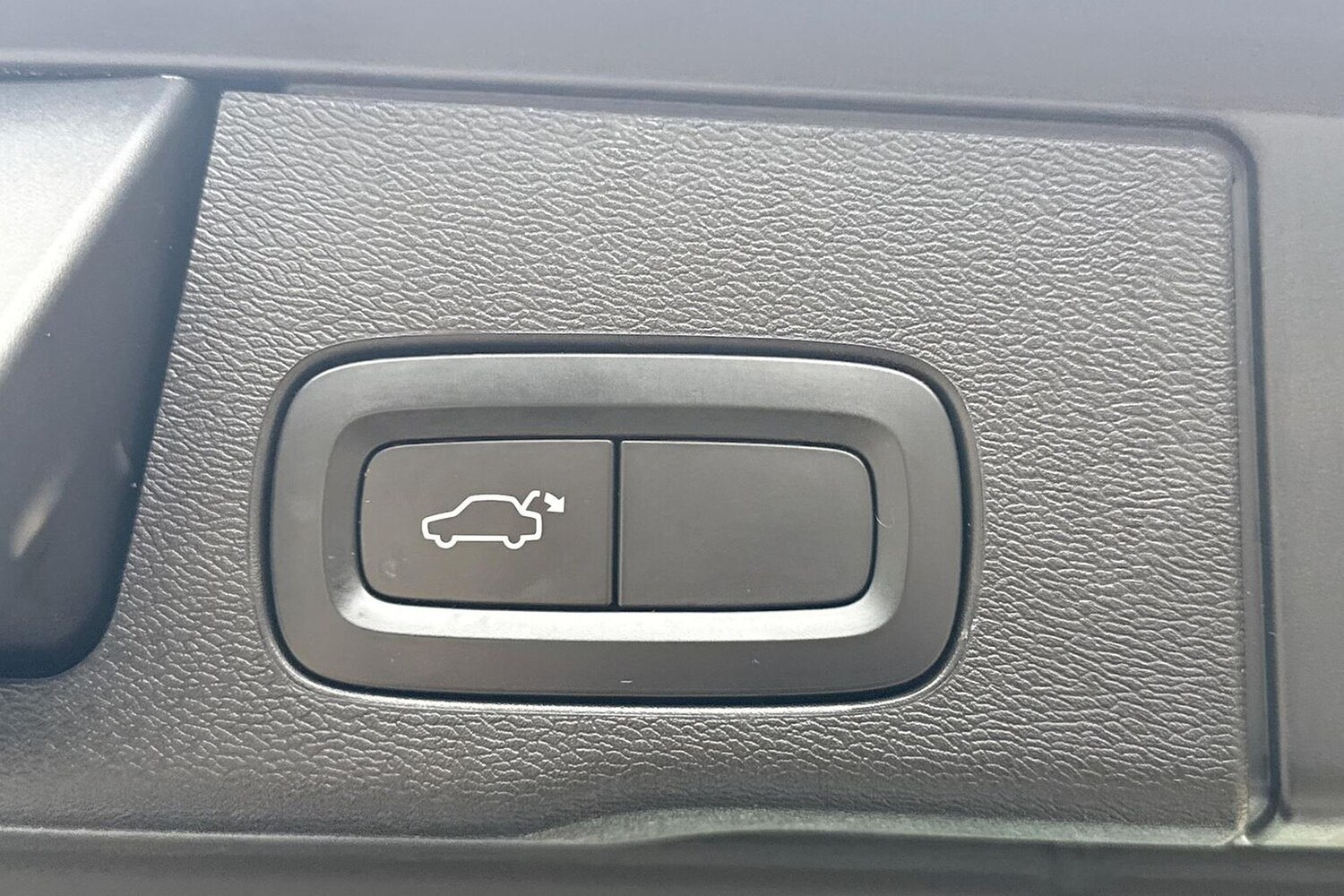 Used Volvo XC60 2022 for sale - 76016924: Photo 32