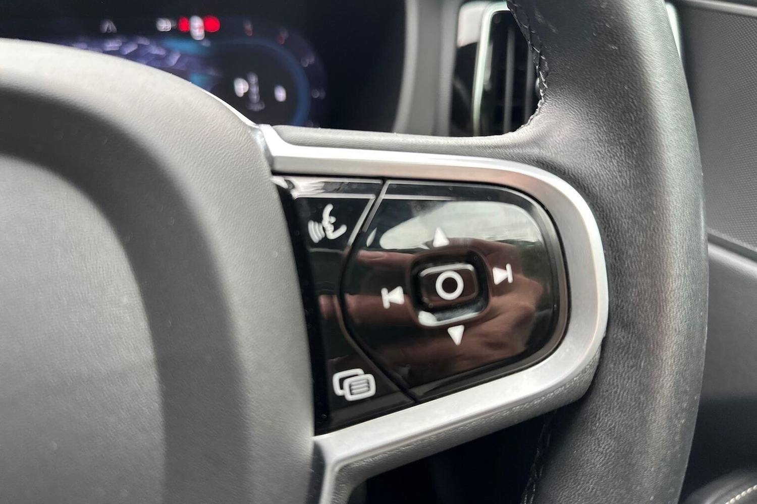 Used Volvo XC60 2021 for sale - 76497310: Photo 26