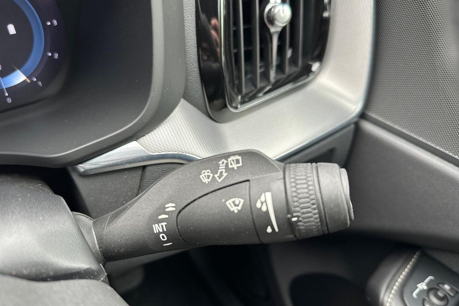 Used Volvo XC60 2021 for sale - 76497310: Photo 29