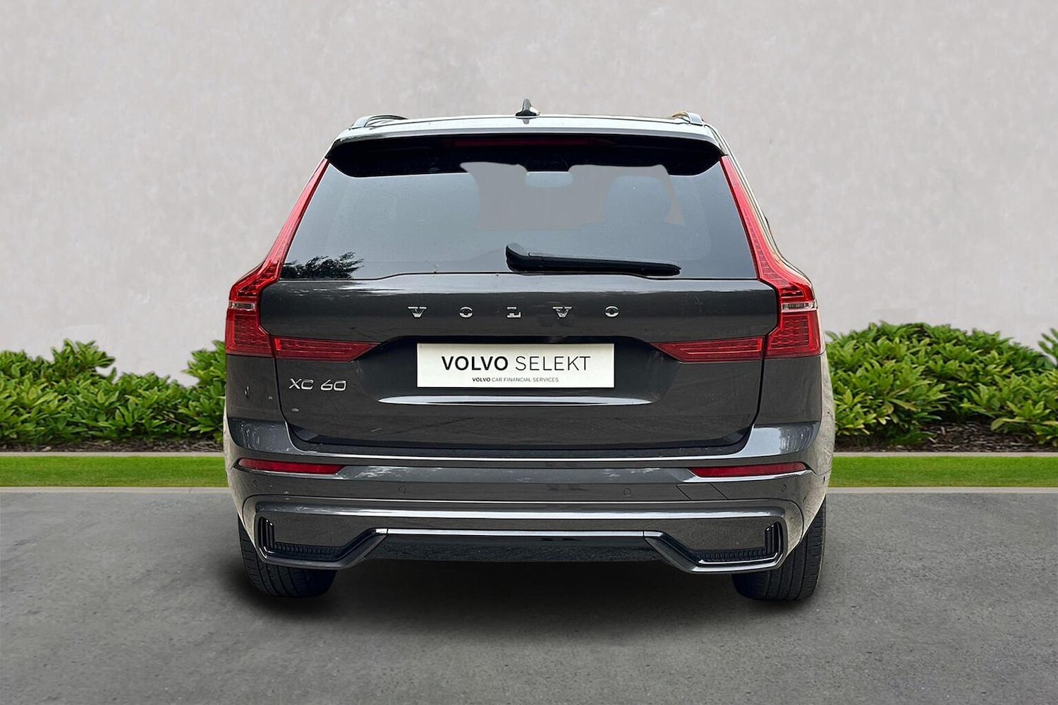 Used Volvo XC60 2021 for sale - 76497310: Photo 4