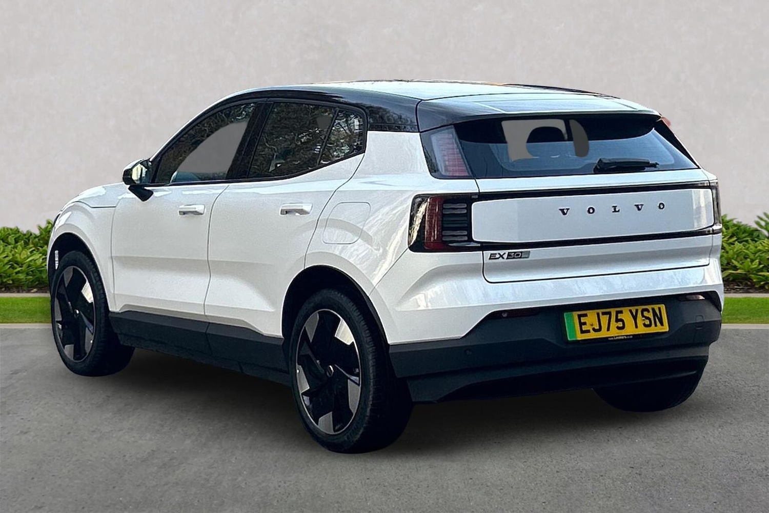 Used Volvo EX30 2025 for sale - 77488514: Photo 2