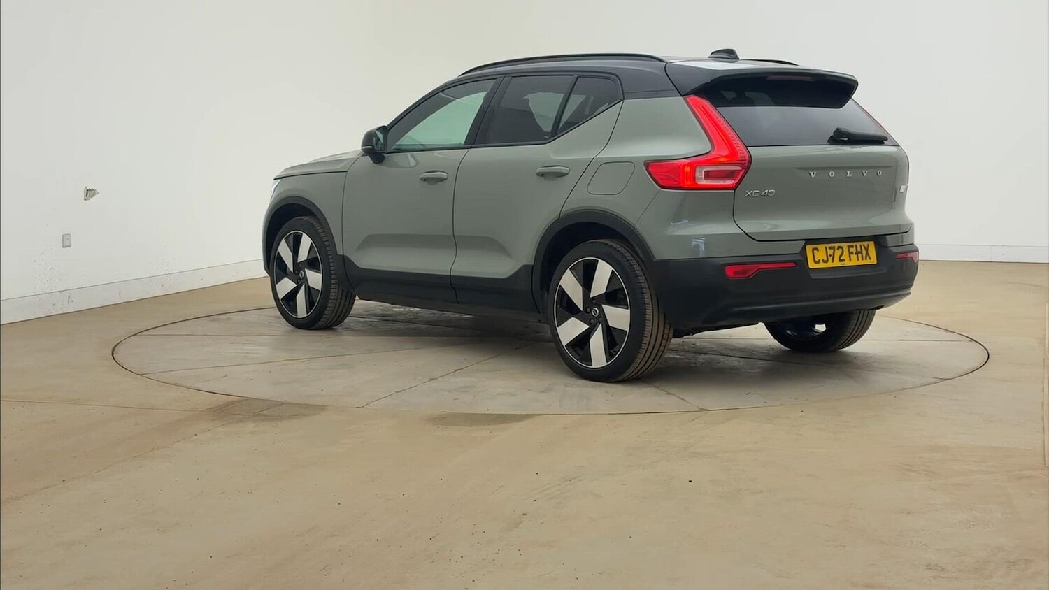 Used Volvo XC40 2023 for sale - 78192918: Photo 15