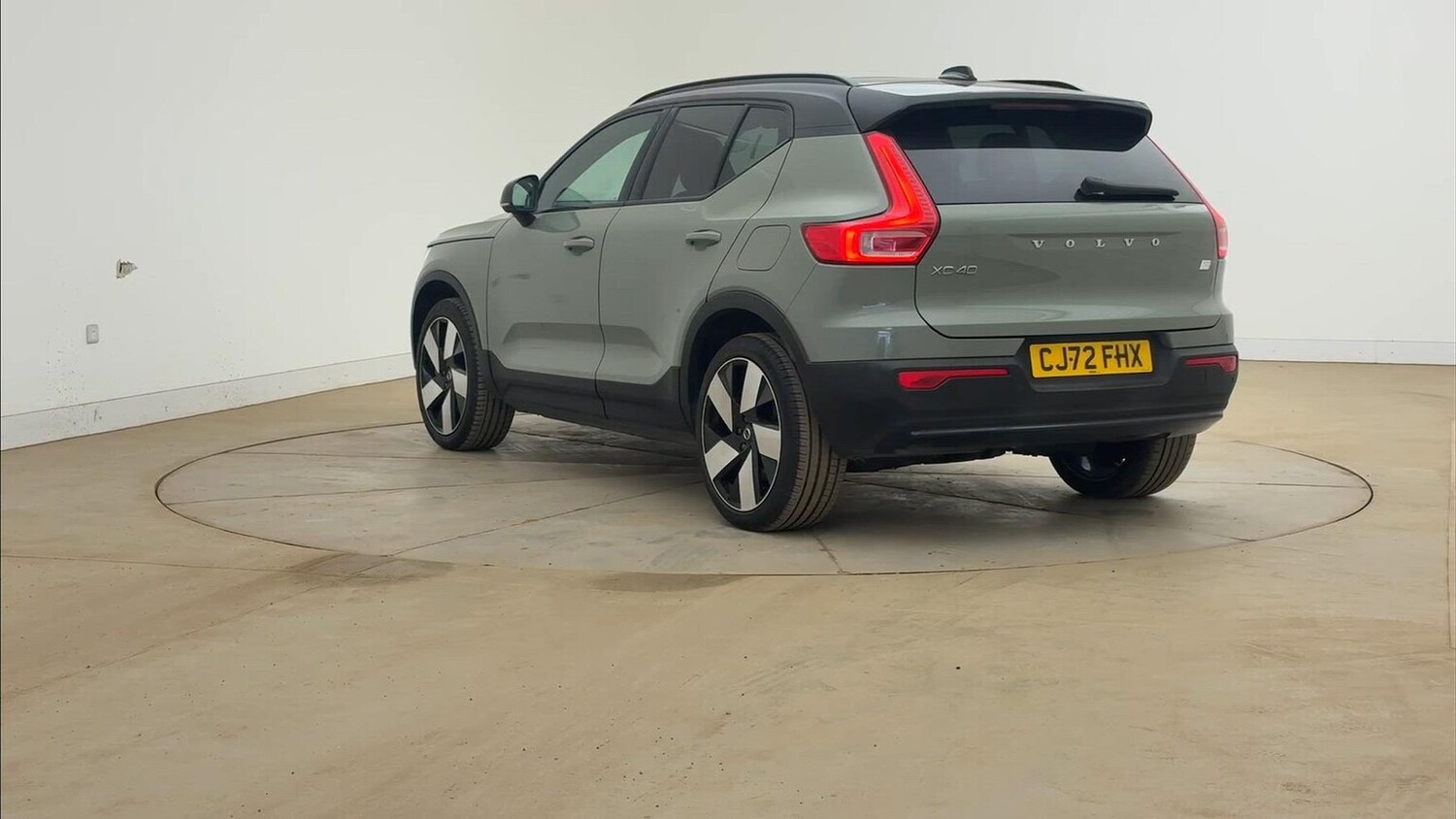 Used Volvo XC40 2023 for sale - 78192918: Photo 16