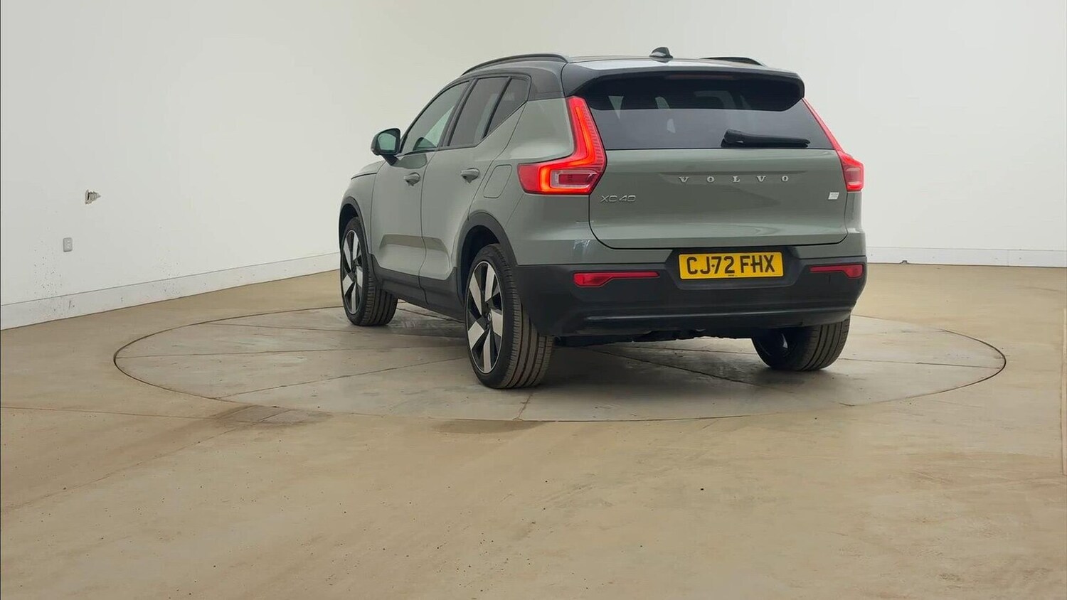 Used Volvo XC40 2023 for sale - 78192918: Photo 17