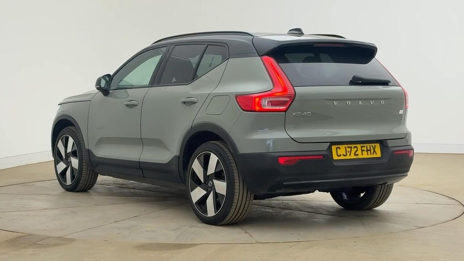 Used Volvo XC40 2023 for sale - 78192918: Photo 33