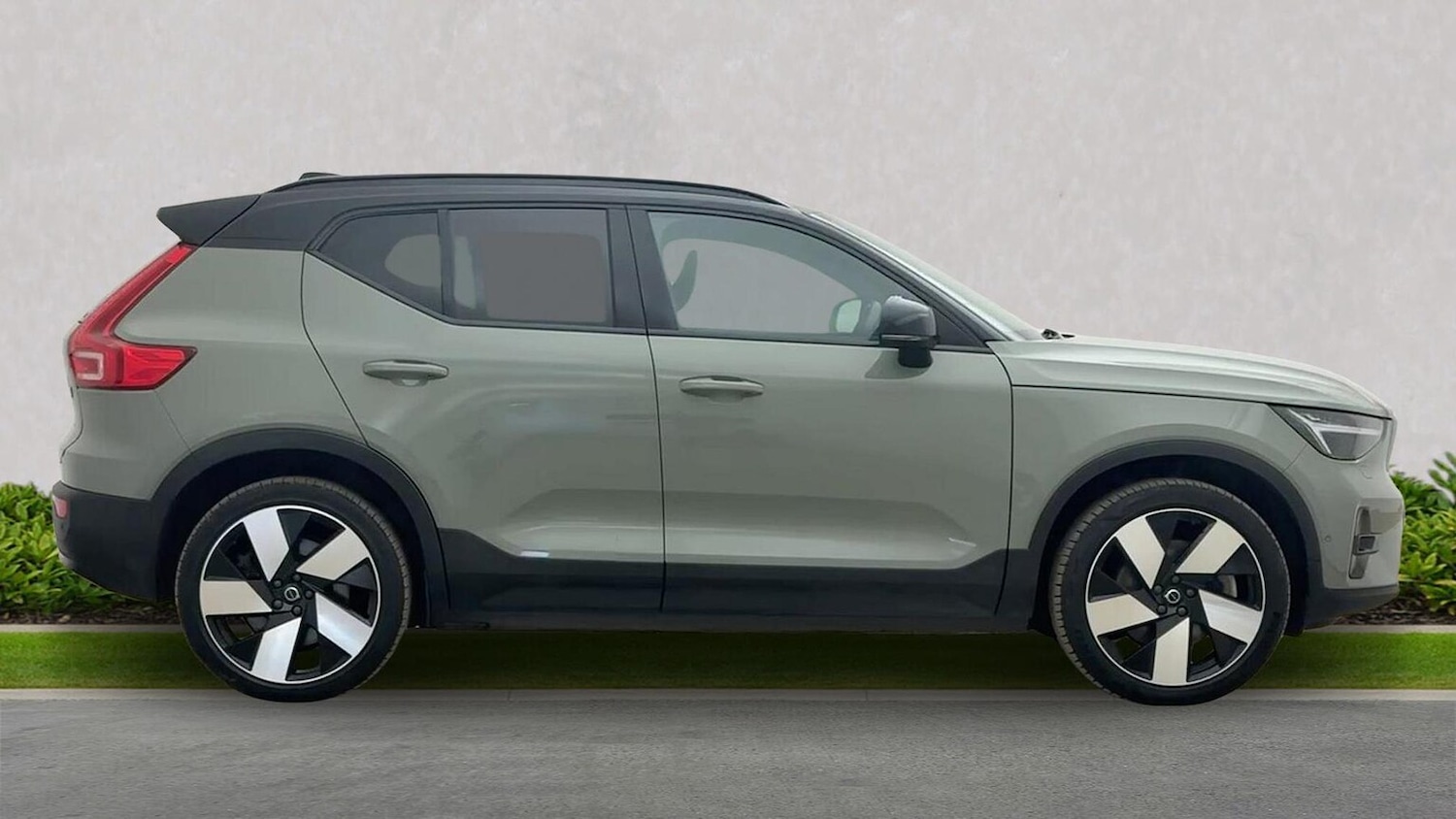 Used Volvo XC40 2023 for sale - 78192918: Photo 5